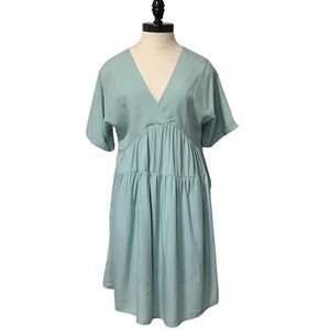 KIRUNDO NWT Short Flowy Tiered Dress -‎ Size M